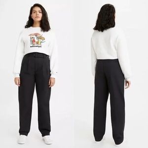 Levi’s High Loose Taper Pant In Black 27- NEVER WORN